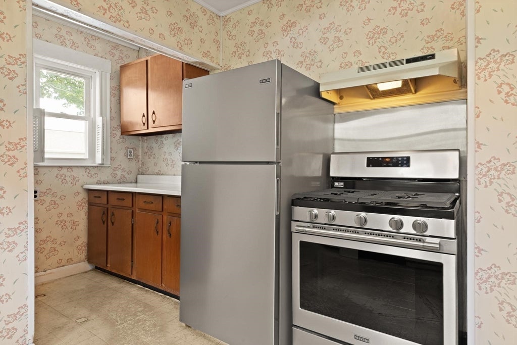 135 Brookings St, Medford, MA, 135 Brookings St, Medford, MA Photo #8