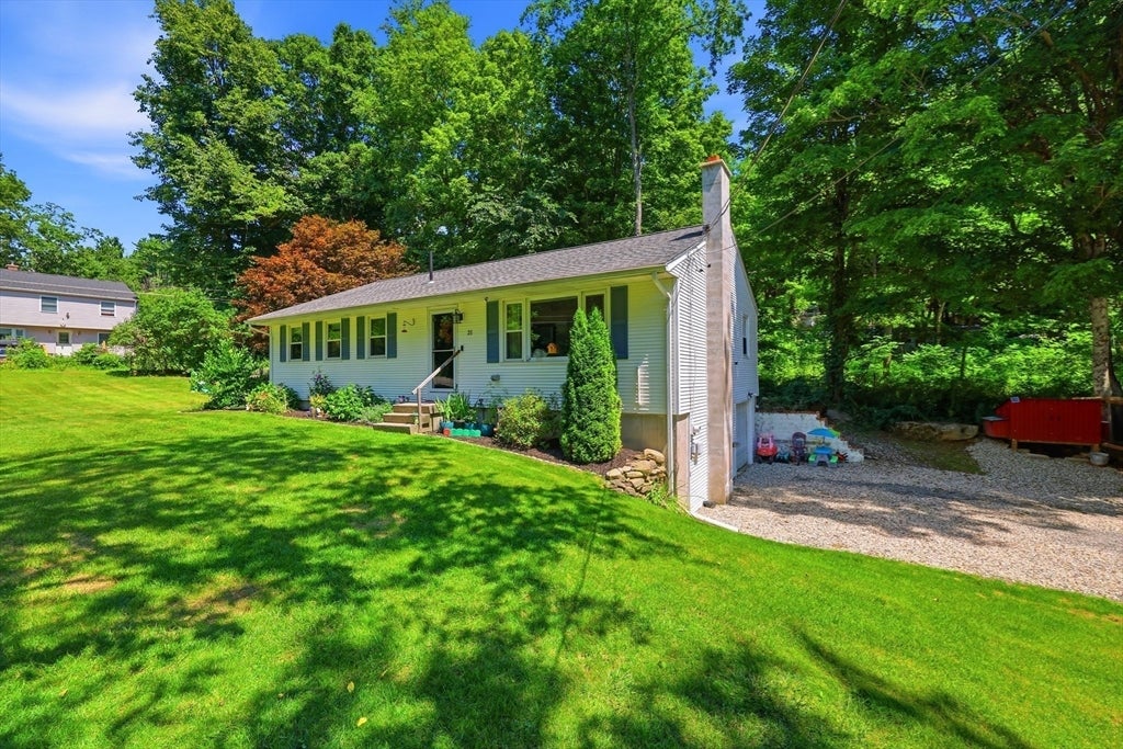 21 Goss Hill Rd, Huntington, MA Photo #28