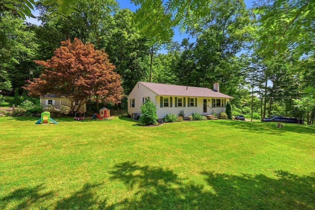 21 Goss Hill Rd, Huntington, MA Photo #23