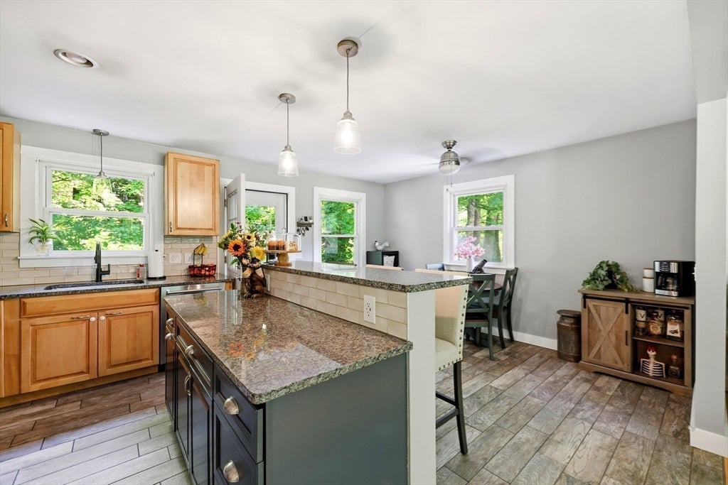 21 Goss Hill Rd, Huntington, MA Photo #7