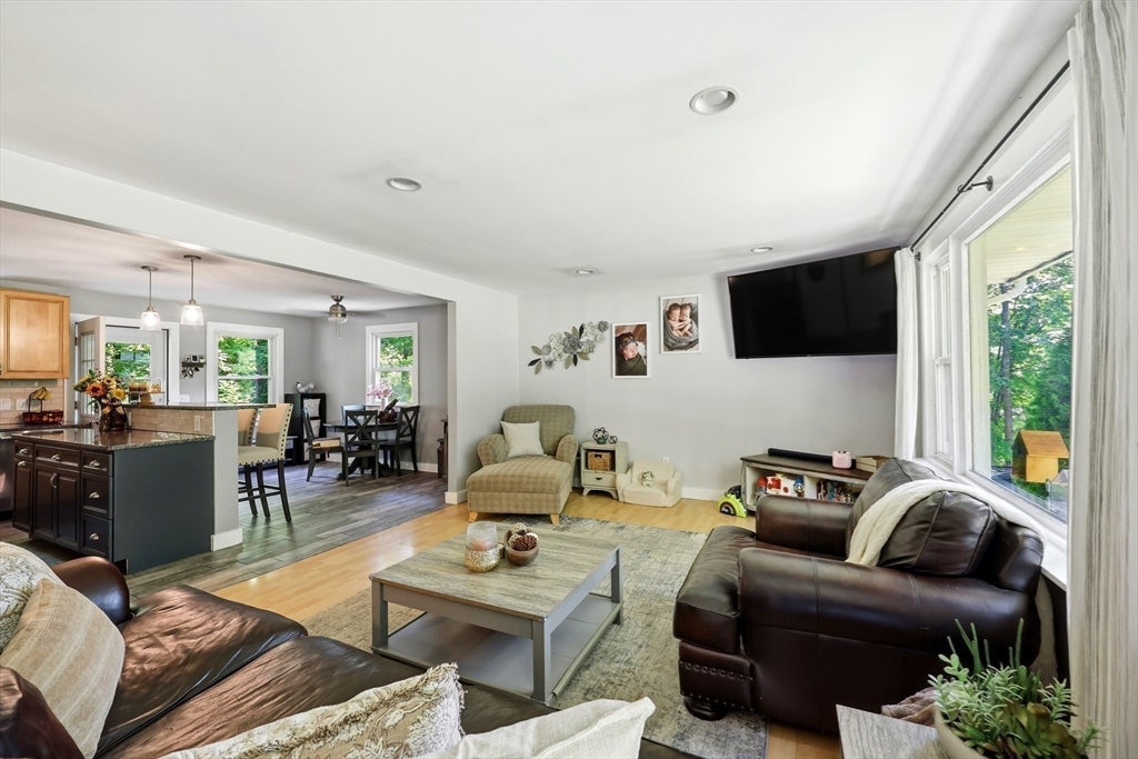 21 Goss Hill Rd, Huntington, MA Photo #14