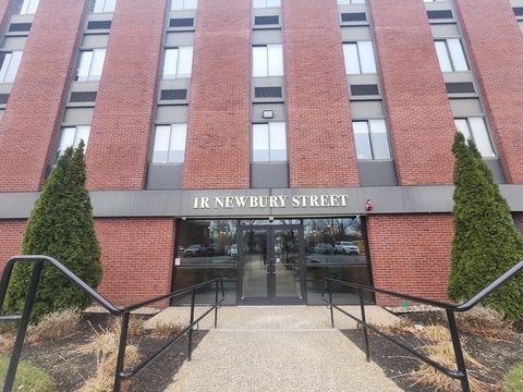 Photo of 1R Newbury St, Peabody, MA 01960 (MLS # 73463985)