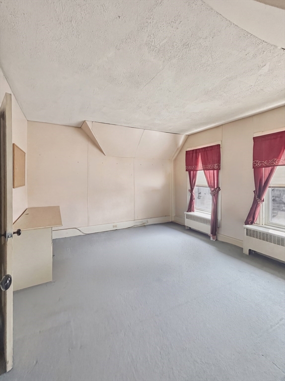 808 Grove St, Manchester, NH Photo #8