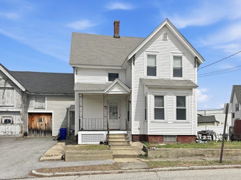 Photo of 808 Grove St, Manchester, NH 03103 (MLS # 73517597)