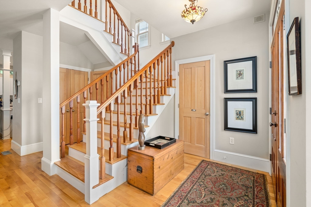 24 Sachem St
