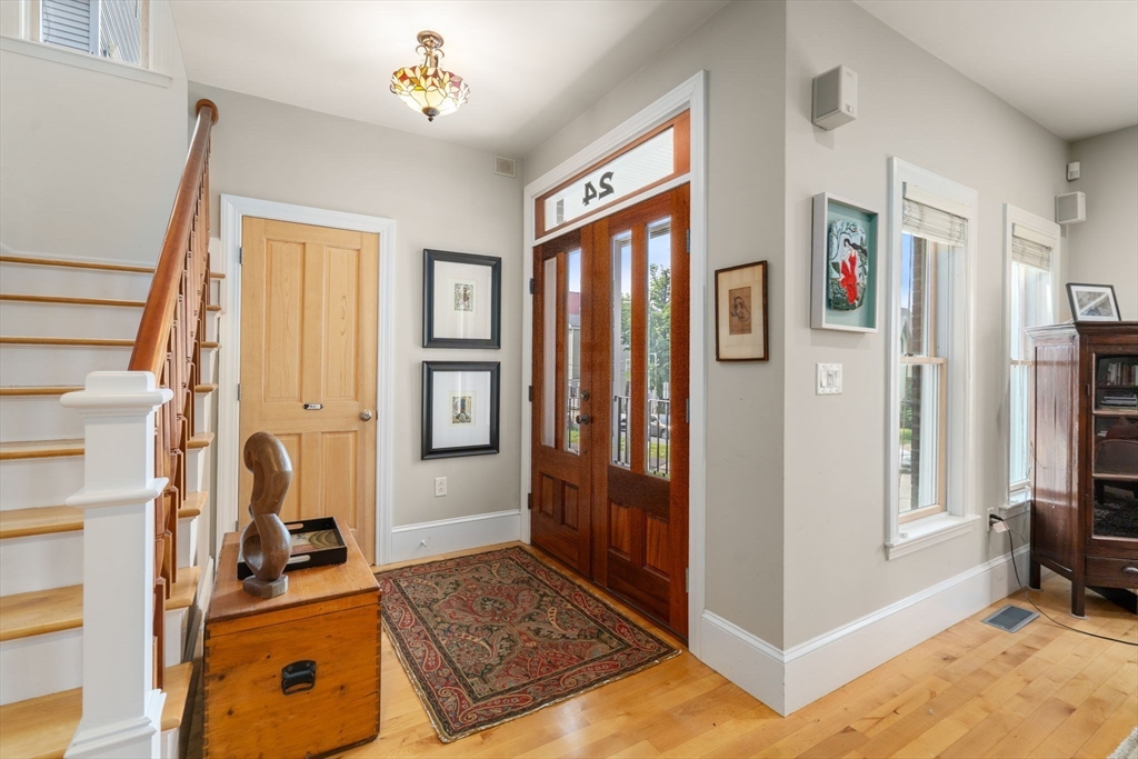 24 Sachem St