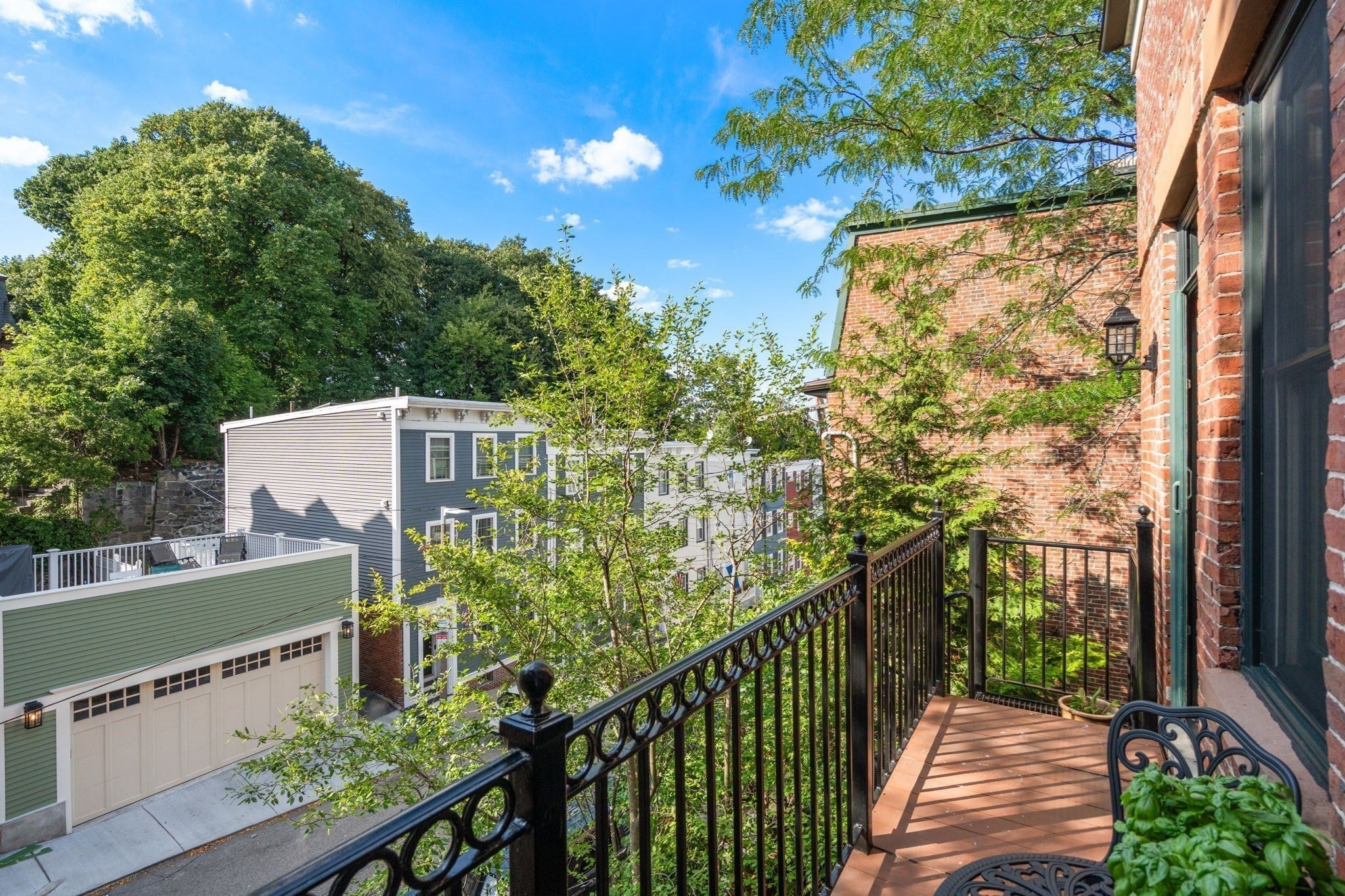 295 Bunker Hill St #2, Boston, MA Photo #11