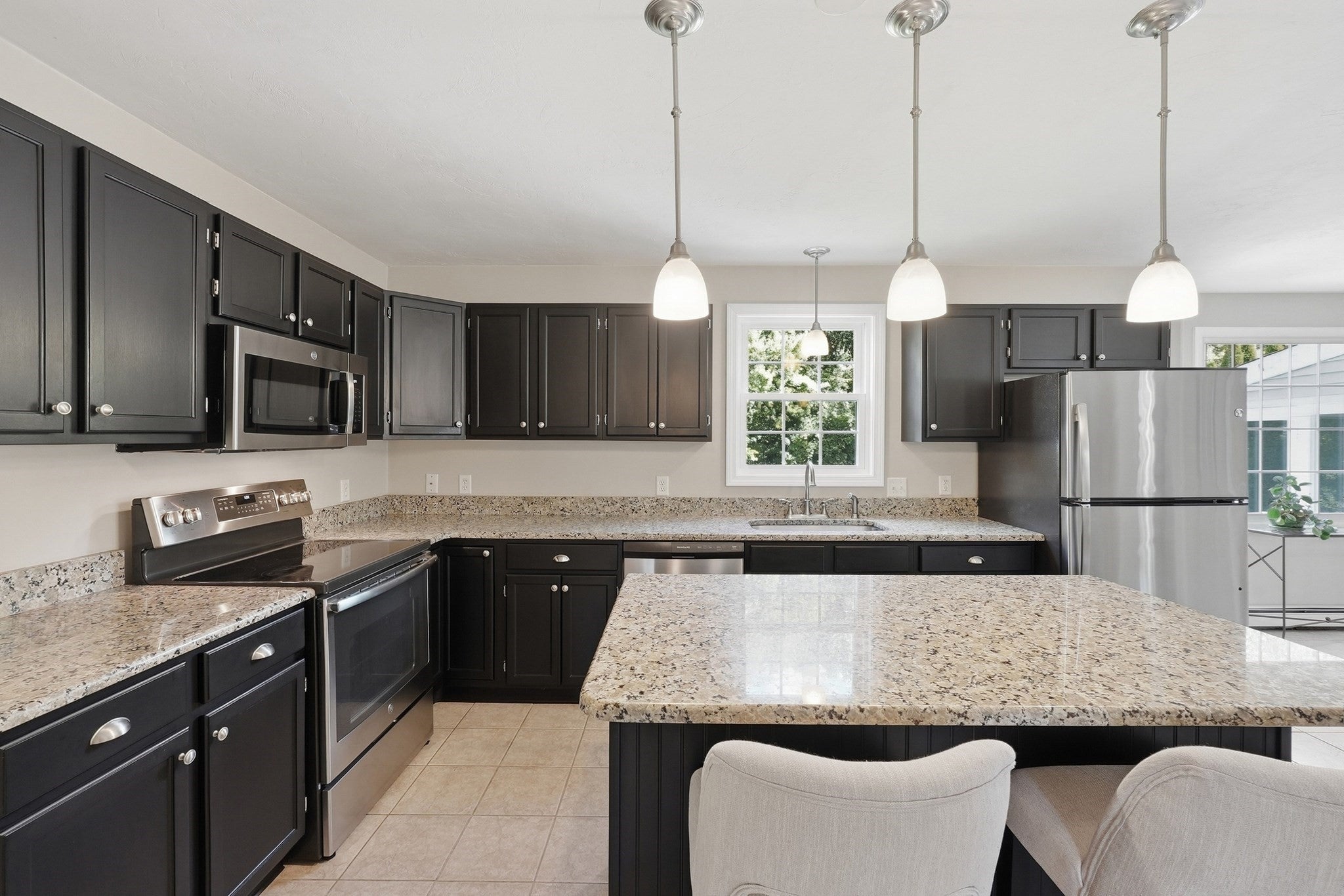 16 Cedar Hill Rd, Sutton, MA Photo #5
