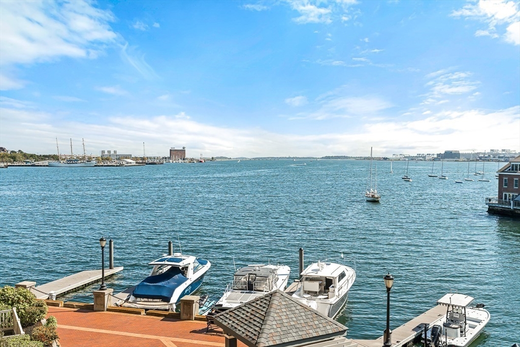 40 Battery St 305
