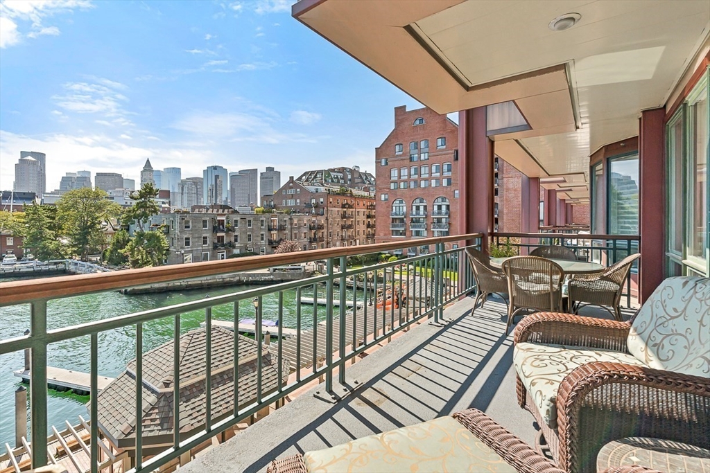 40 Battery St 305