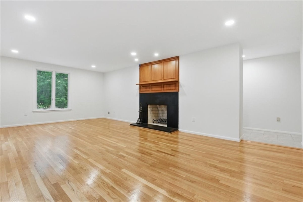 183 Kings Grant Rd