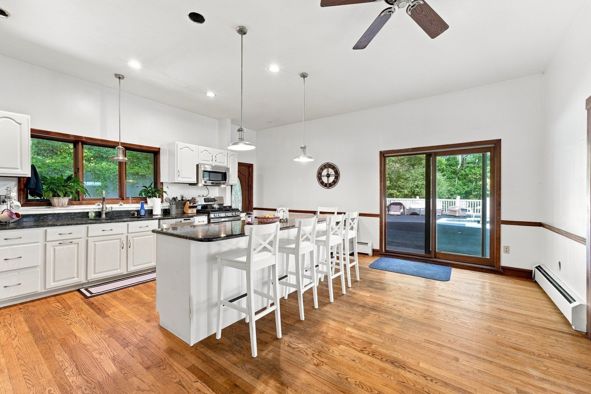 8 Bayberry Ln, Millbury, MA, 8 Bayberry Ln, Millbury, MA Photo #9