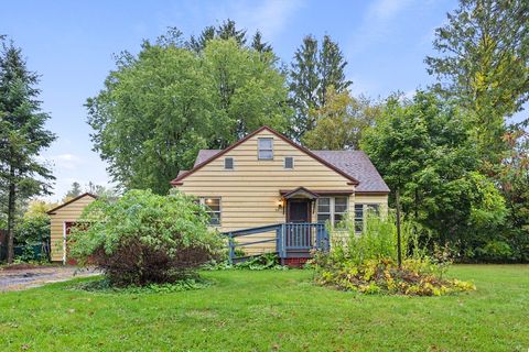 32 Mead Ave Pittsfield MA 01201