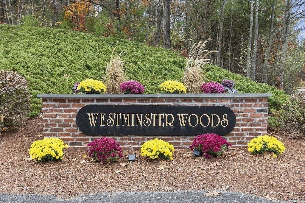 68 Olde Colonial Dr 6