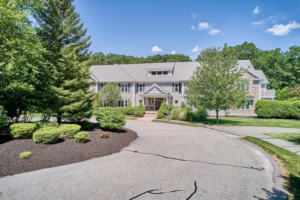913 Eagles Nest Way 913