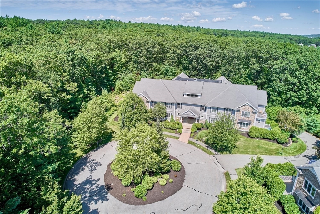 913 Eagles Nest Way 913