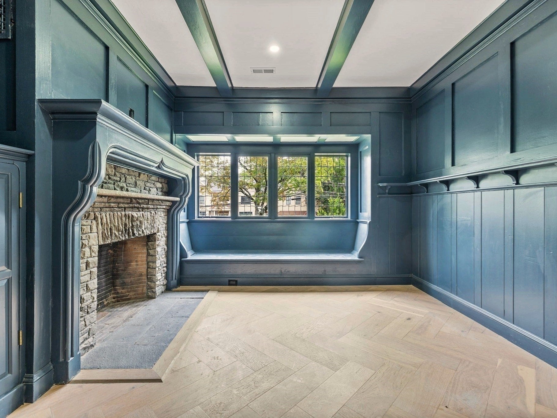 476 Heath St, Brookline, MA Photo #7