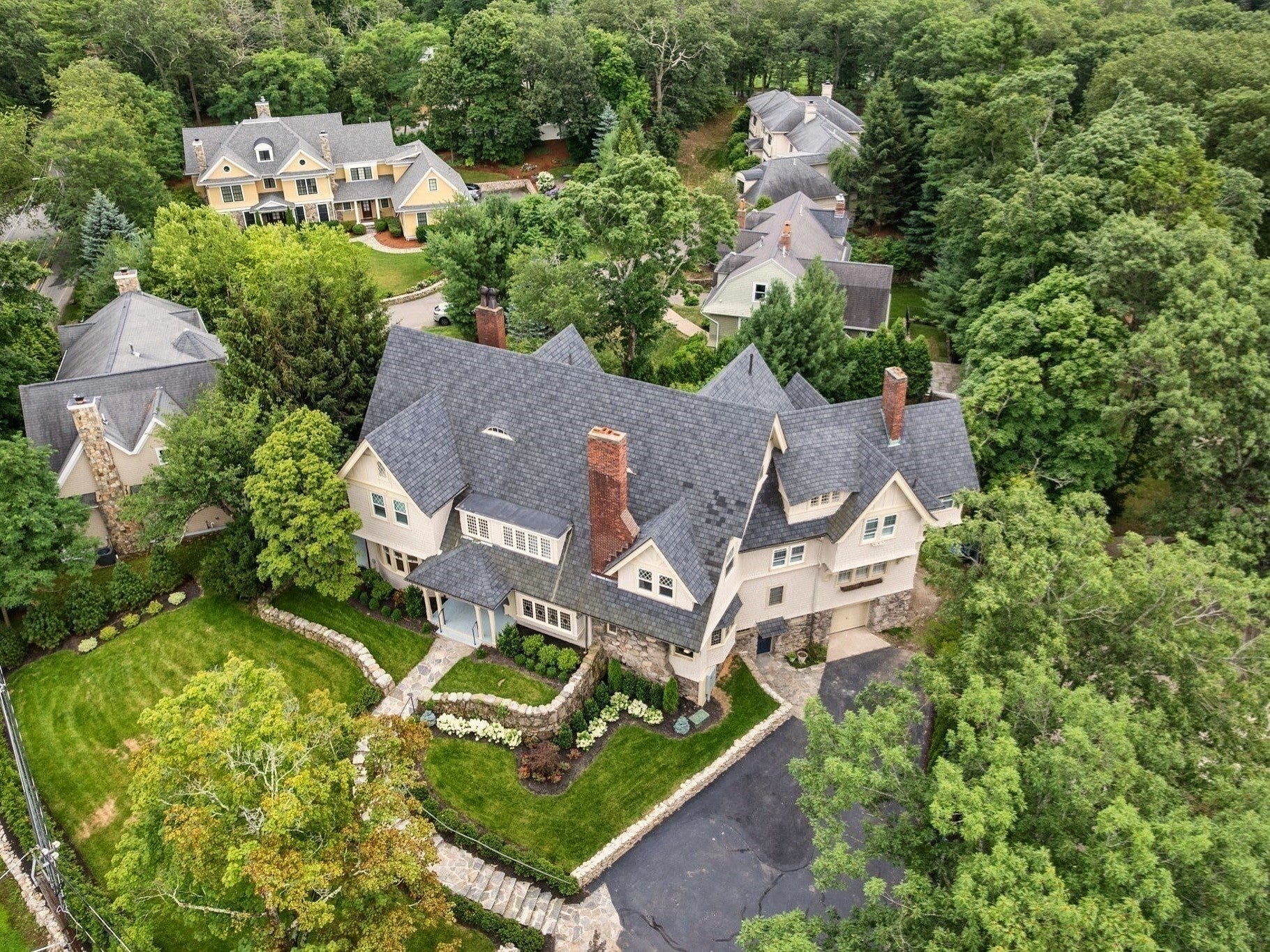 476 Heath St, Brookline, MA Photo #2