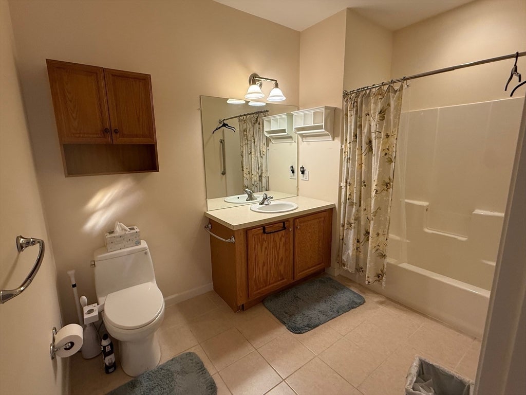 107 Clocktower Dr #207, Waltham, MA Photo #9