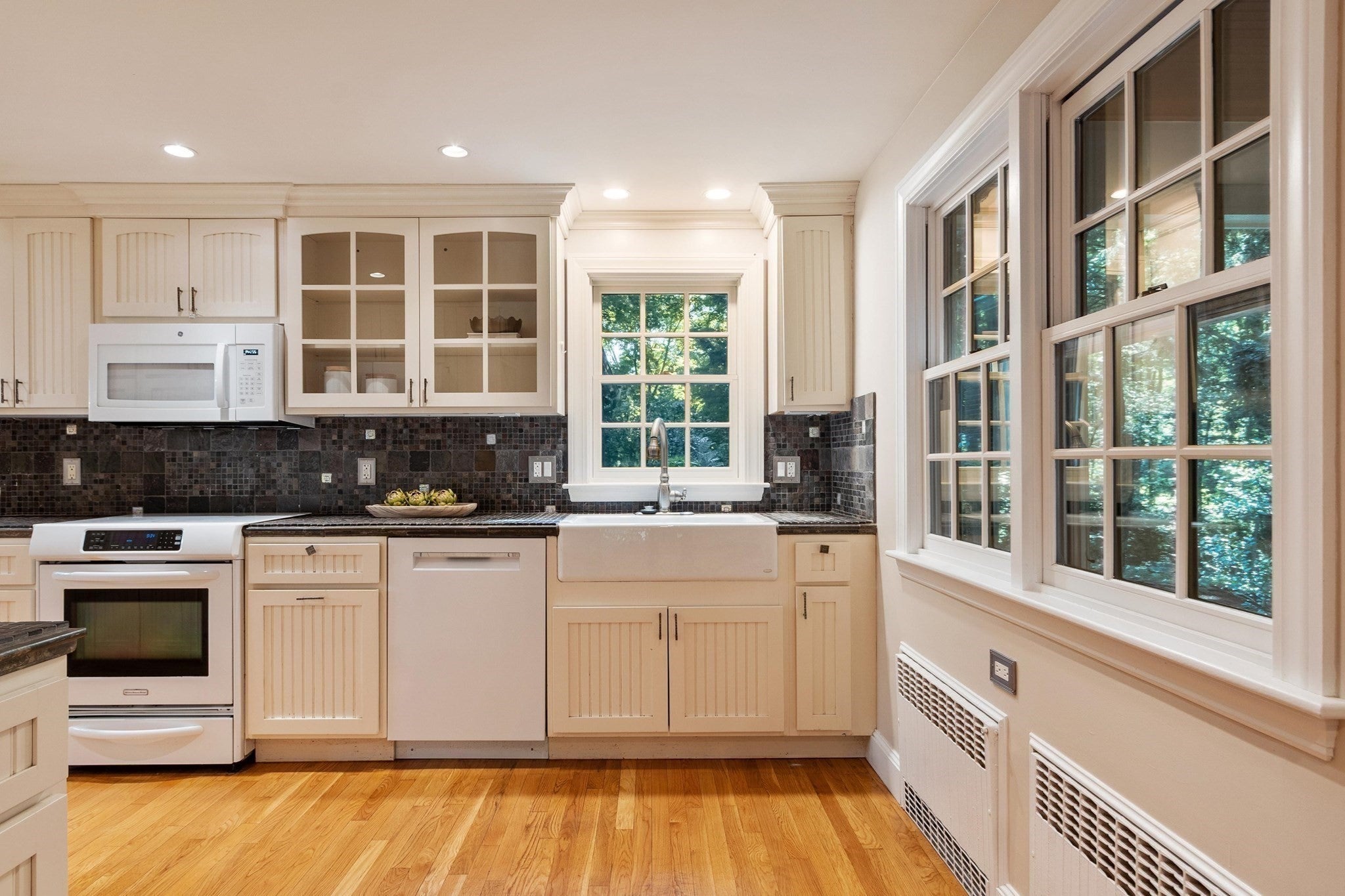 5 Tavern Ln, Lexington, MA, 5 Tavern Ln, Lexington, MA Photo #13