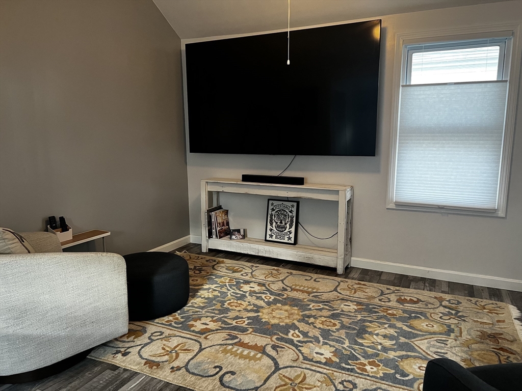 15 Neptune Street Ct