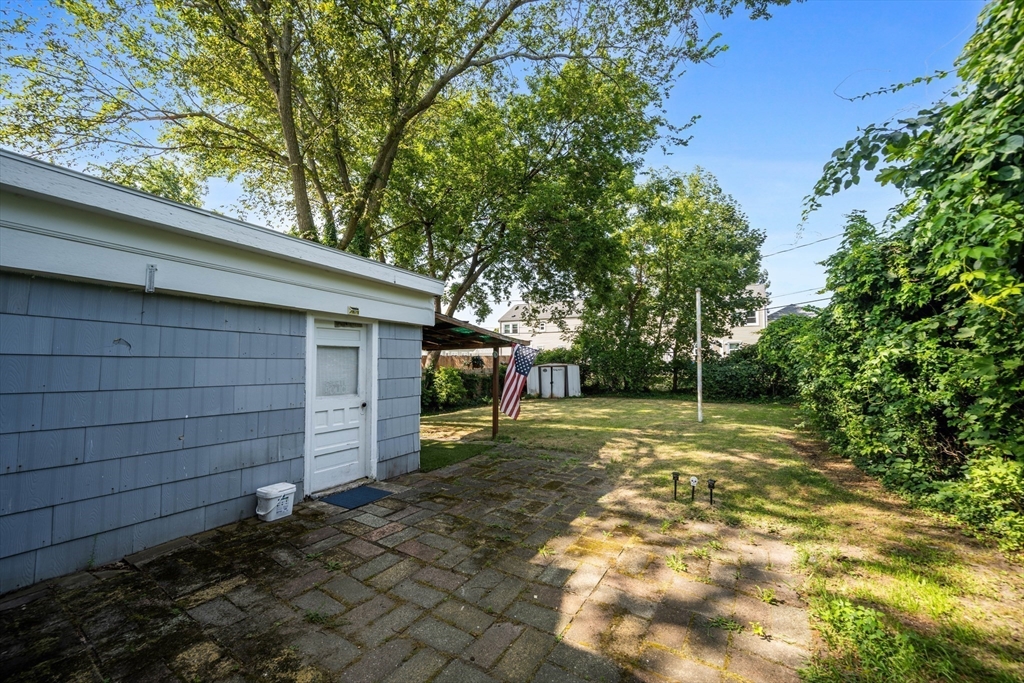 37 Alden St