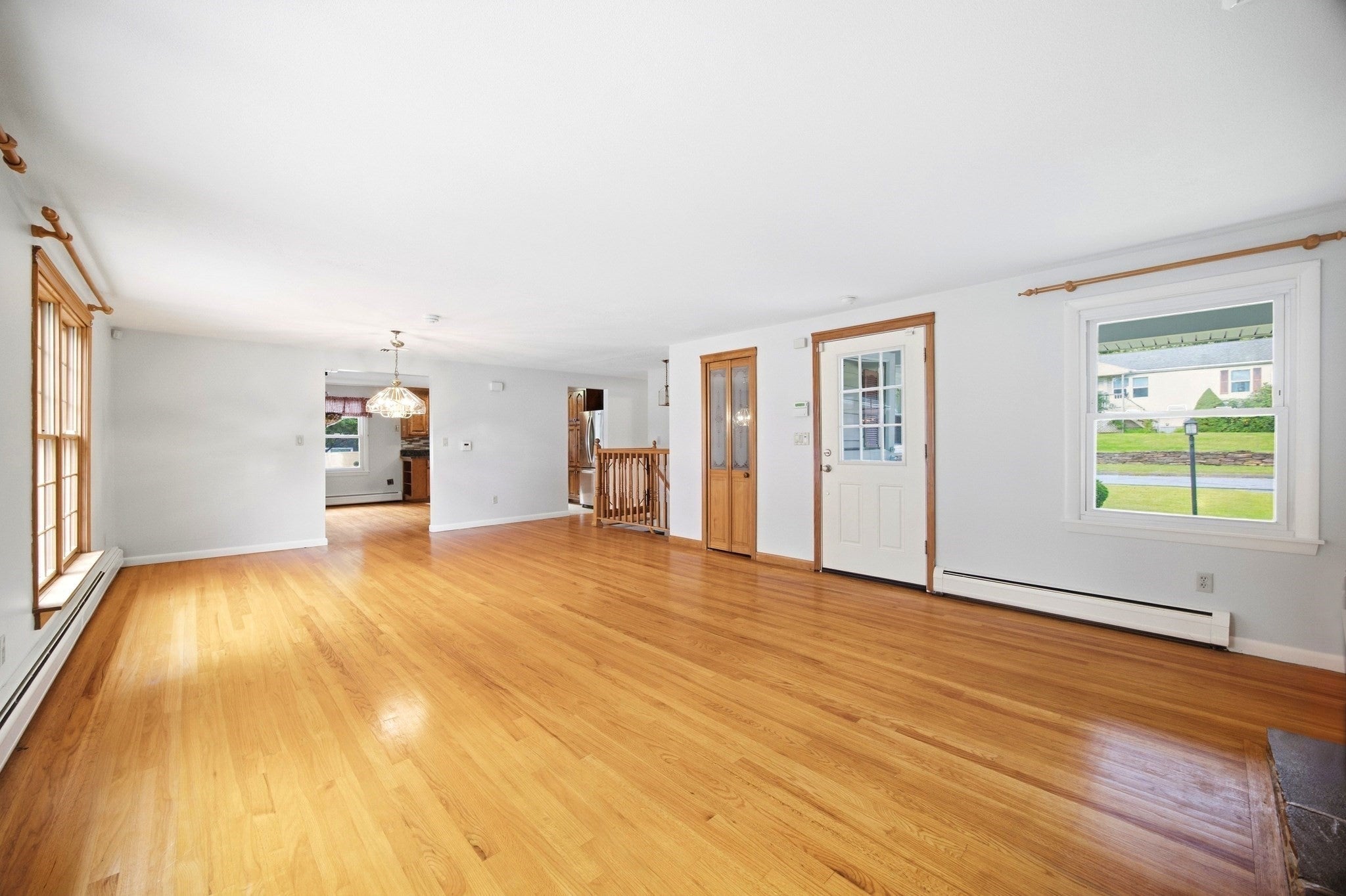 2 Drake Lane, Holyoke, MA, 2 Drake Lane, Holyoke, MA Photo #5