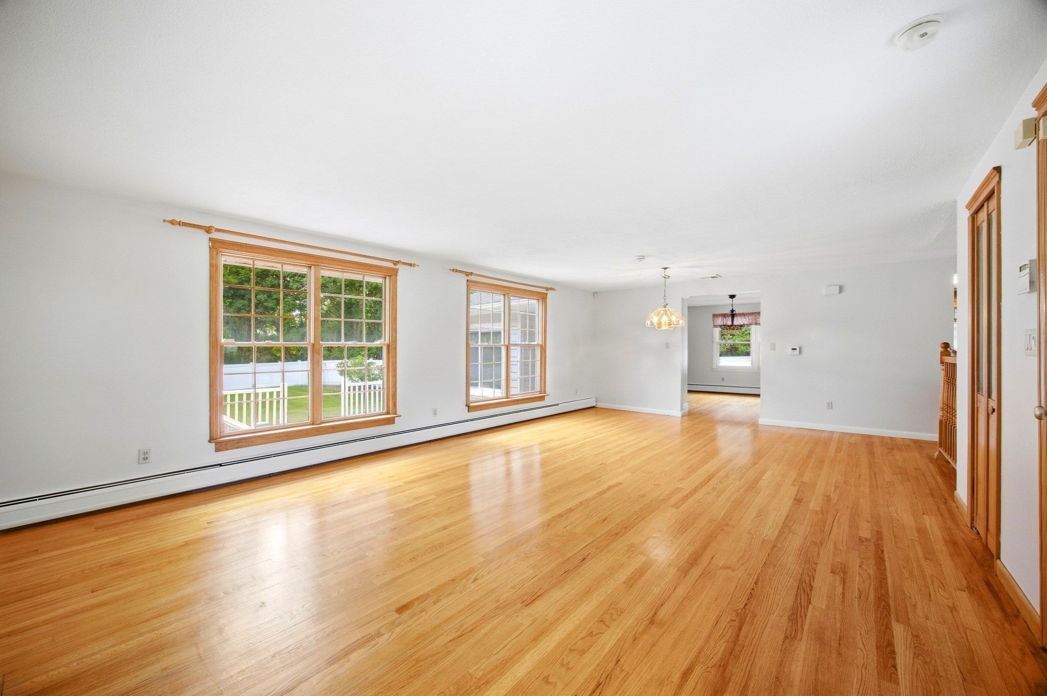2 Drake Lane, Holyoke, MA, 2 Drake Lane, Holyoke, MA Photo #4
