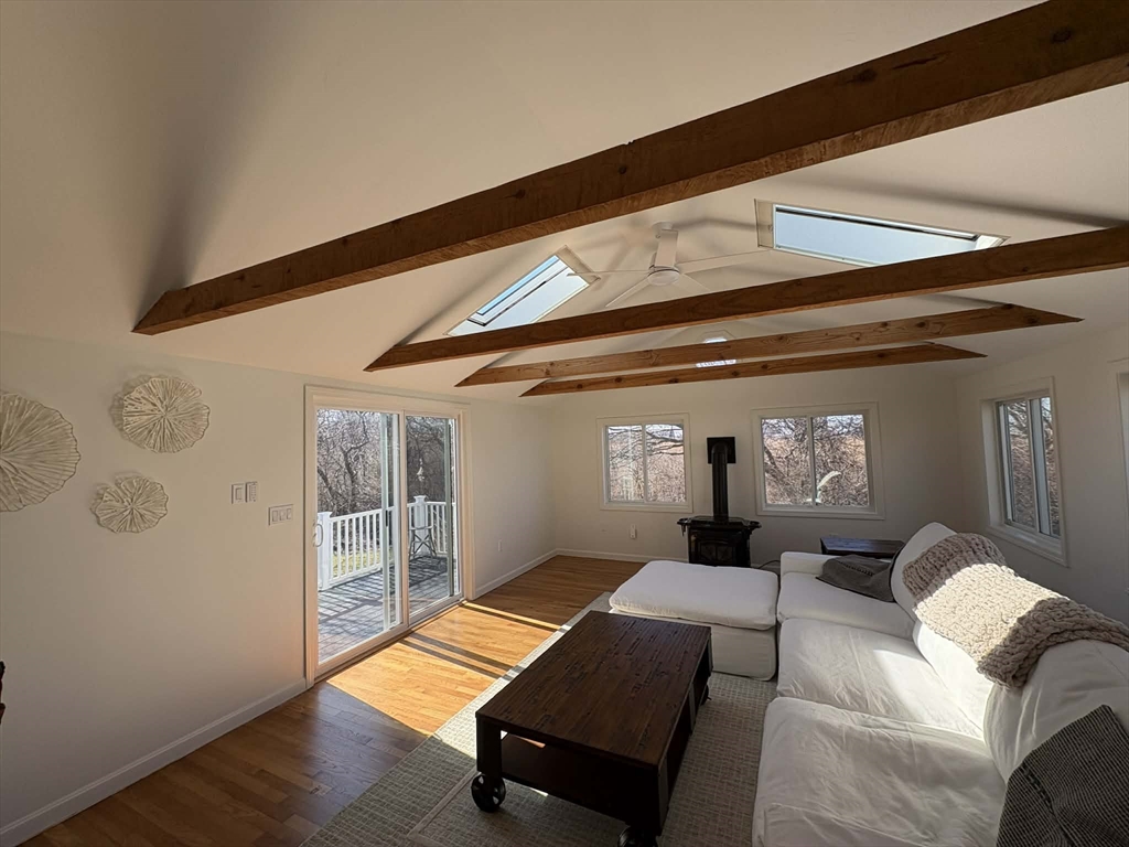 Click for 17 Bradford Ave, Scituate, MA slideshow