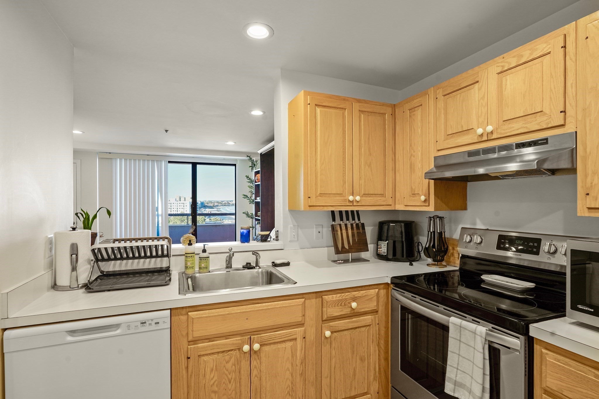 350 Revere Beach Blvd #9T, Revere, MA, 350 Revere Beach Blvd #9T, Revere, MA Photo #7