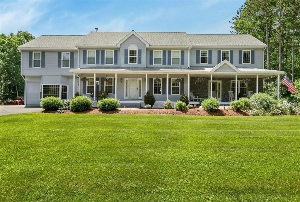 11 Longwood Dr
