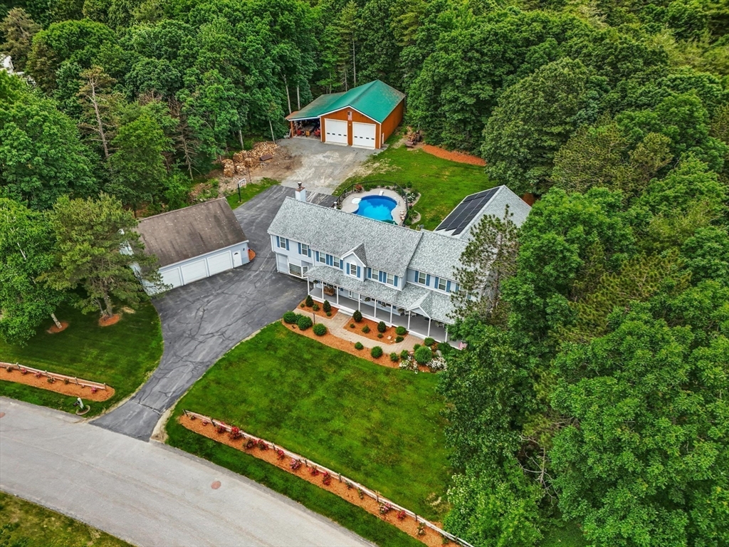 11 Longwood Dr