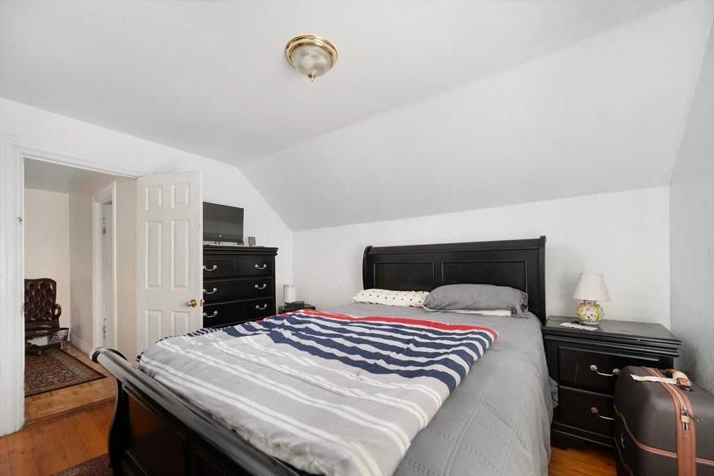 292 California Ave, Providence, RI Photo #22