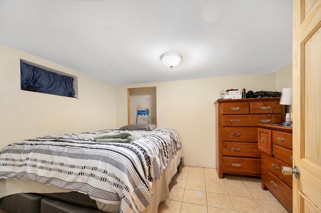 292 California Ave, Providence, RI Photo #27