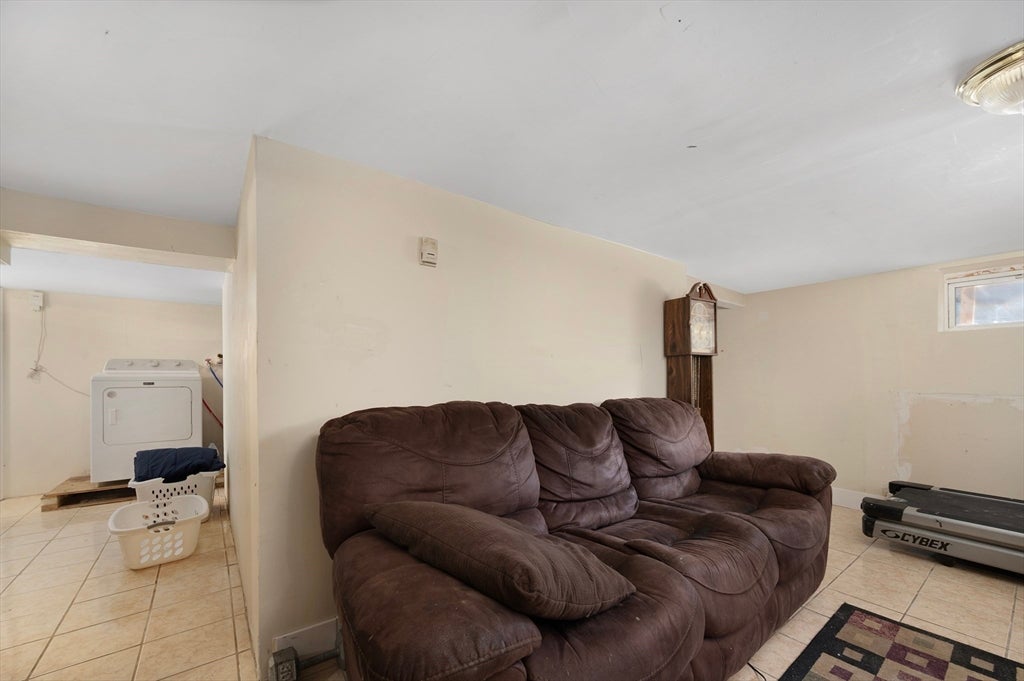 292 California Ave, Providence, RI Photo #28