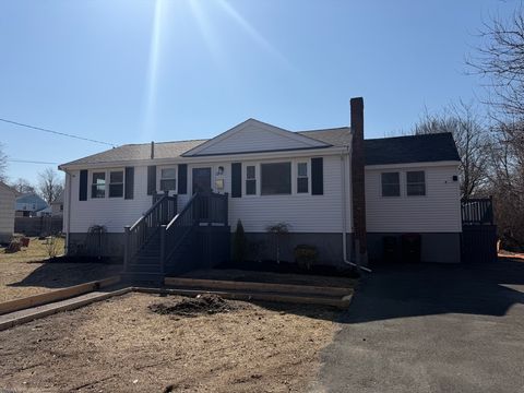 Photo of 11 Carter St, Brockton, MA 02302 (MLS # 73491993)