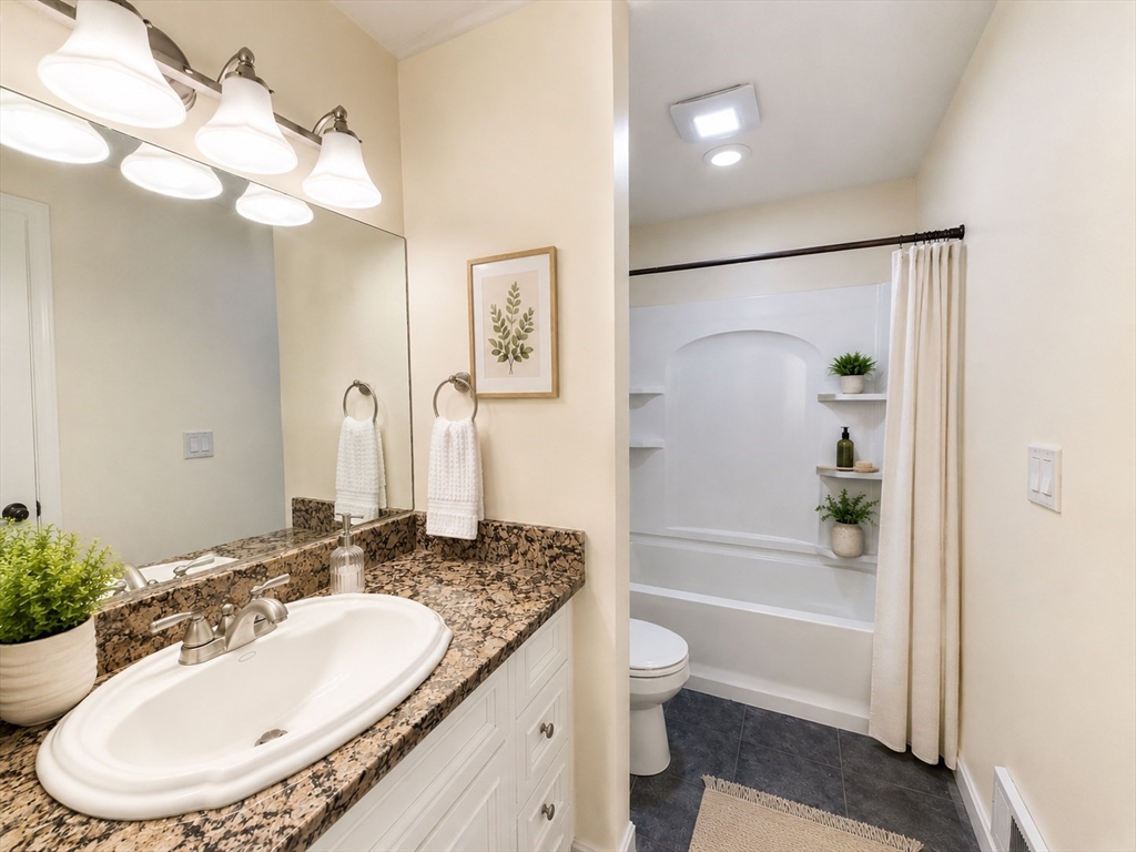 4 Alcott Circle #4, Taunton, MA, 4 Alcott Circle #4, Taunton, MA Photo #8