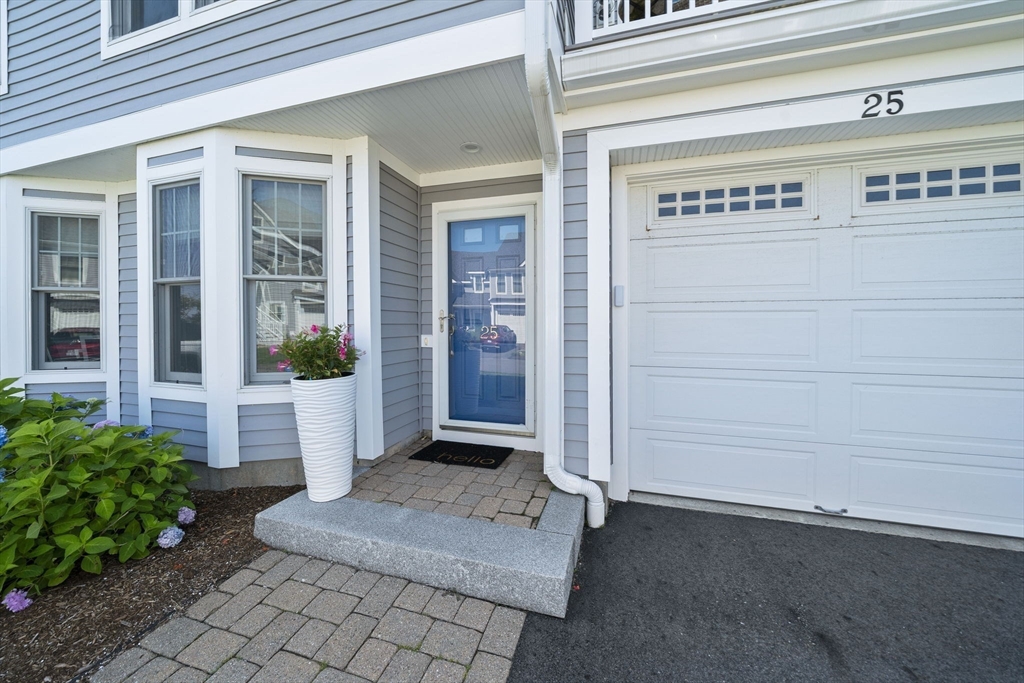 60 Robbins Road 25