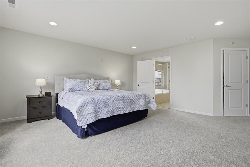 27 Spruce St #27, Hopkinton, MA, 27 Spruce St #27, Hopkinton, MA Photo #28