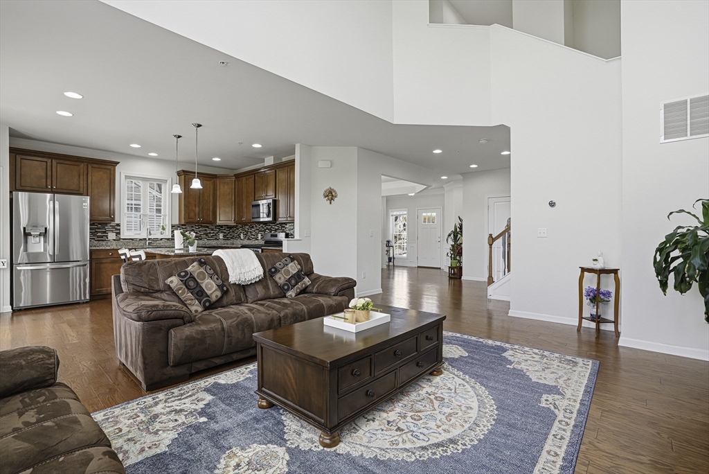 27 Spruce St #27, Hopkinton, MA, 27 Spruce St #27, Hopkinton, MA Photo #7
