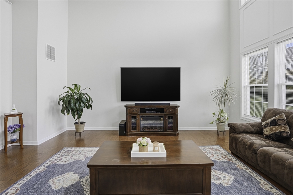 27 Spruce St #27, Hopkinton, MA, 27 Spruce St #27, Hopkinton, MA Photo #8