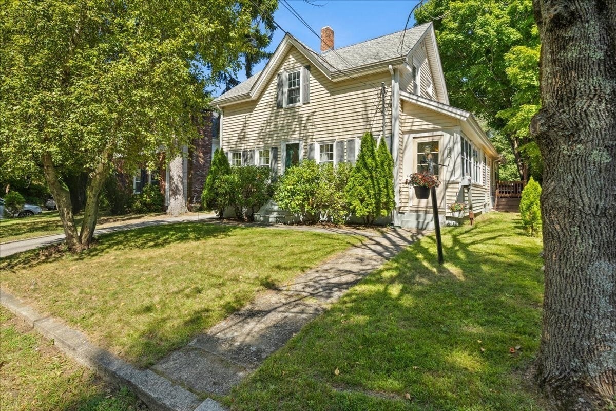 Photo of 177 West Street, North Attleboro, MA