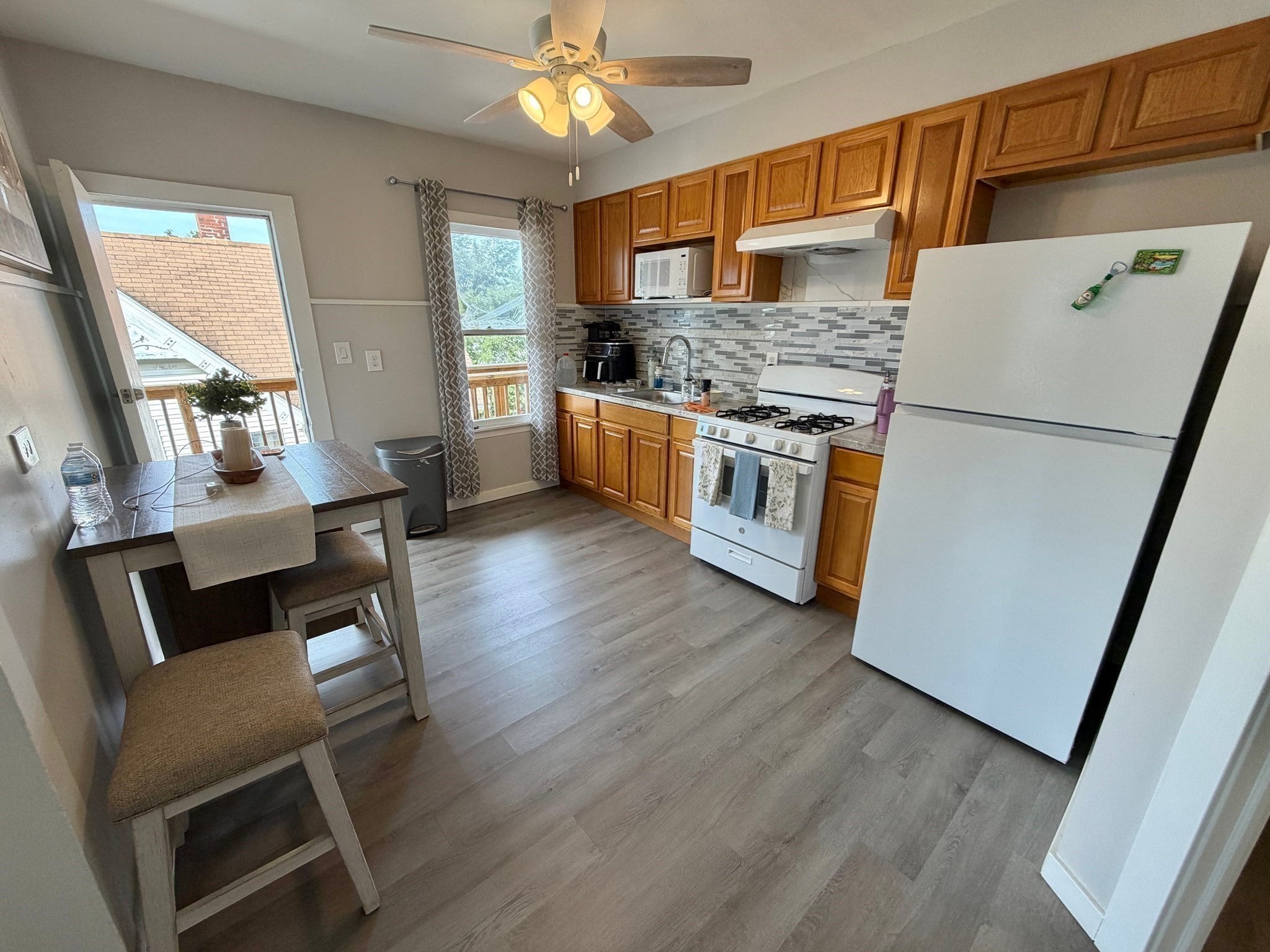 228-232 Eastern Ave, Springfield, MA Photo #5