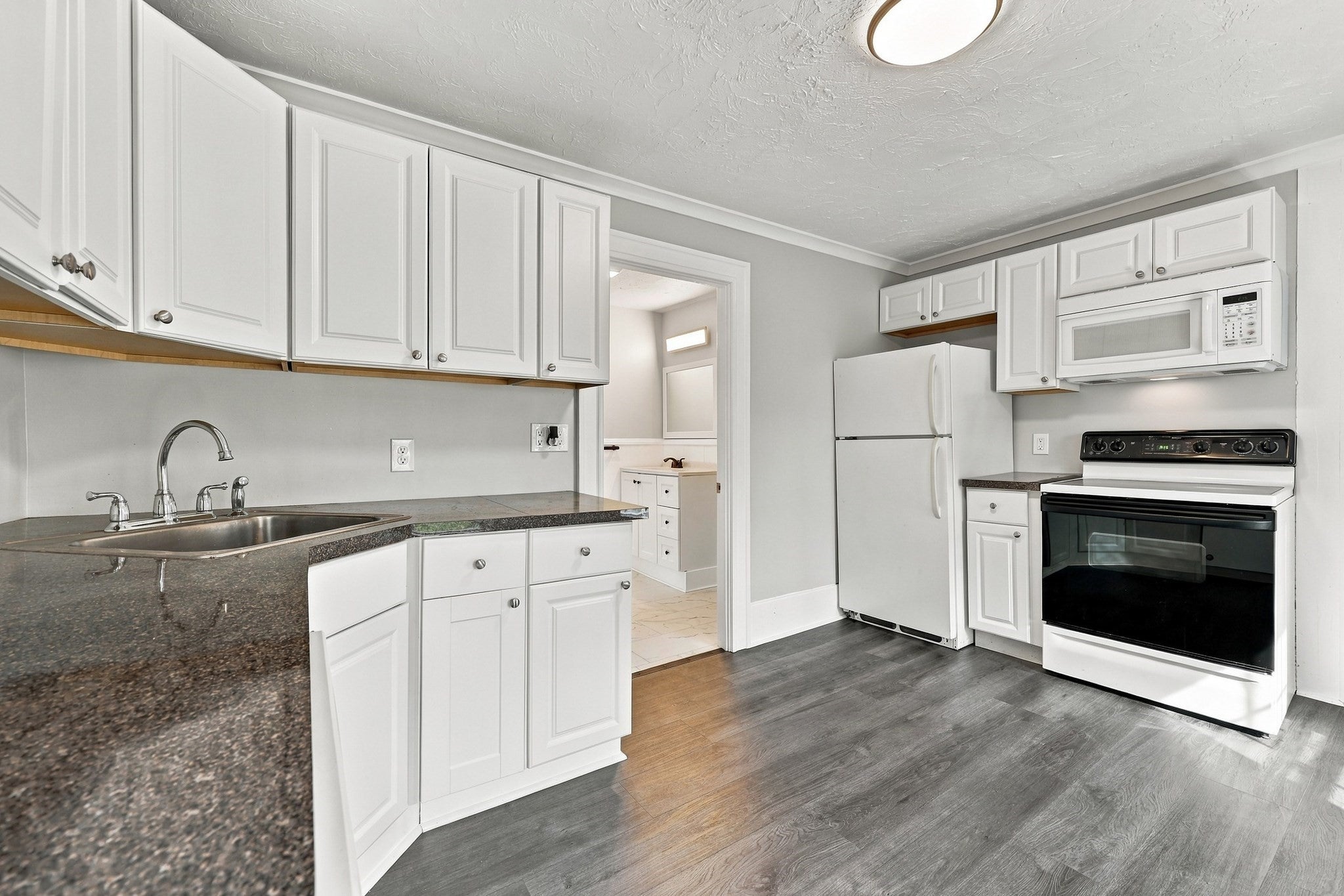 14 Central St #2, Ashburnham, MA, 14 Central St #2, Ashburnham, MA Photo #4