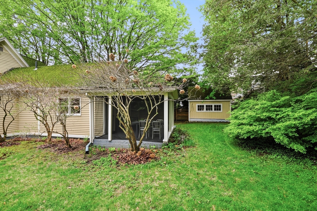 106 Chestnut St, Northampton, MA Photo #34