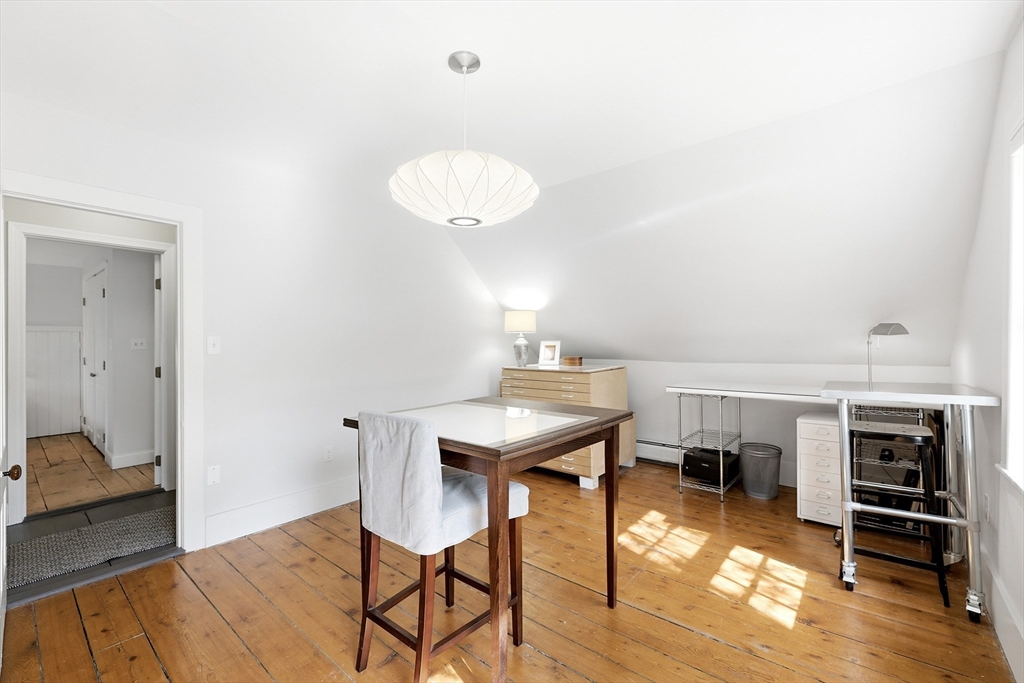 106 Chestnut St, Northampton, MA Photo #32