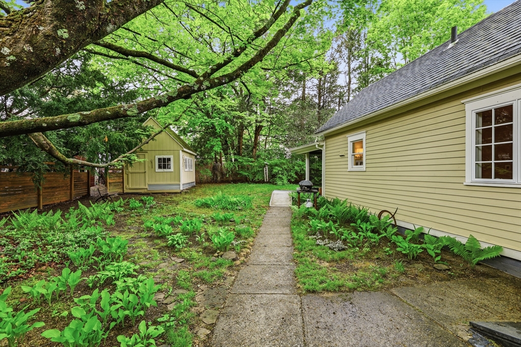 106 Chestnut St, Northampton, MA Photo #4