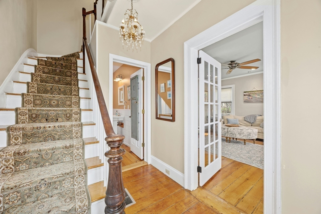 77 Center Bridge Rd