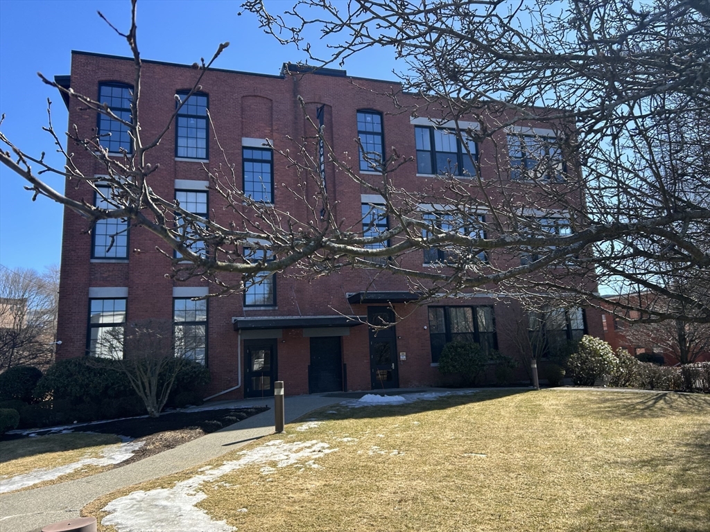 685 Social Street 307