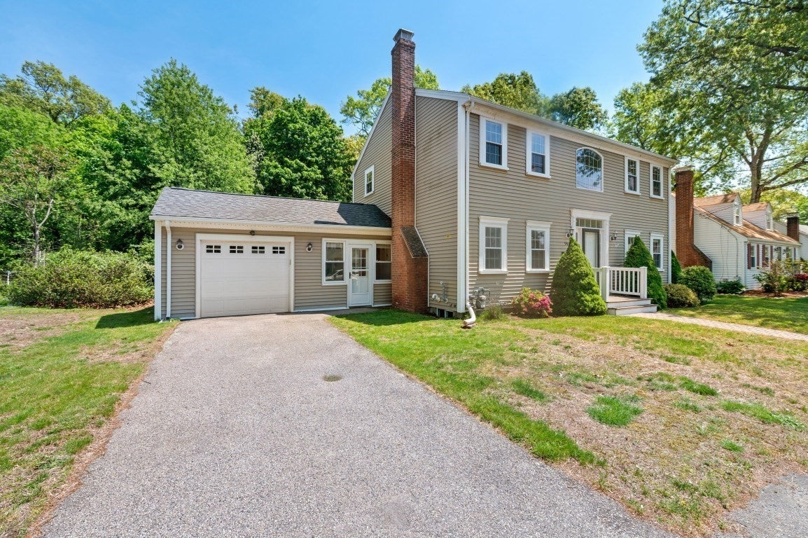 94 Holly Hill Cir, Weymouth, MA, 94 Holly Hill Cir, Weymouth, MA Photo #2